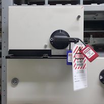 Lockout tagout device